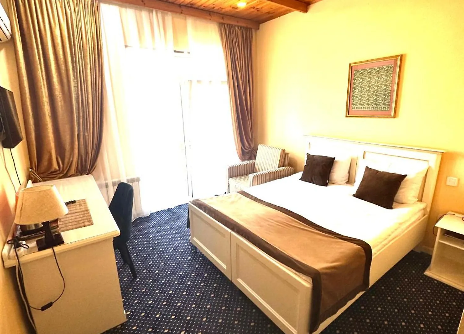 East Legend Hotel Bakú 3*,